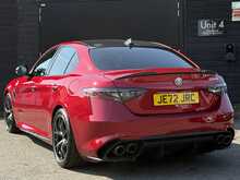 Alfa Romeo Giulia 2.9 V6 Bi-Turbo Quadrifoglio Saloon 4dr Petrol GPF Auto Euro 6 (s/s) (510 ps) - U2037