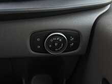 Ford Transit Custom 2.0 300 EcoBlue Limited Panel Van 5dr Diesel Auto L2 H1 Euro 6 (130 ps) - U2047