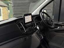 Ford Transit Custom 2.0 300 EcoBlue Limited Panel Van 5dr Diesel Auto L2 H1 Euro 6 (130 ps) - U2047