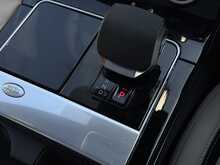 Land Rover Range Rover Velar 2.0 D200 MHEV R-Dynamic SE SUV 5dr Diesel Auto 4WD Euro 6 (s/s) (204 ps) - U2050
