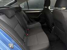 Skoda Octavia 2.0 TDI SE Business Hatchback 5dr Diesel Manual Euro 6 (s/s) (150 ps) - U2054