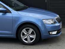 Skoda Octavia 2.0 TDI SE Business Hatchback 5dr Diesel Manual Euro 6 (s/s) (150 ps) - U2054