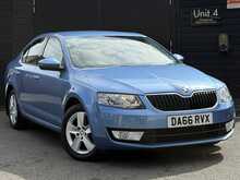 Skoda Octavia 2.0 TDI SE Business Hatchback 5dr Diesel Manual Euro 6 (s/s) (150 ps) - U2054