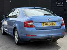 Skoda Octavia 2.0 TDI SE Business Hatchback 5dr Diesel Manual Euro 6 (s/s) (150 ps) - U2054