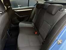 Skoda Octavia 2.0 TDI SE Business Hatchback 5dr Diesel Manual Euro 6 (s/s) (150 ps) - U2054
