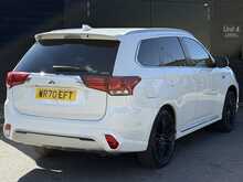 Mitsubishi Outlander 2.4h TwinMotor 13.8kWh Exceed SUV 5dr Petrol Plug-in Hybrid CVT 4WD Euro 6 (s/s) (224 ps) - U2058