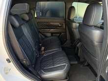 Mitsubishi Outlander 2.4h TwinMotor 13.8kWh Exceed SUV 5dr Petrol Plug-in Hybrid CVT 4WD Euro 6 (s/s) (224 ps) - U2058
