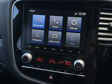 Mitsubishi Outlander 2.4h TwinMotor 13.8kWh Exceed SUV 5dr Petrol Plug-in Hybrid CVT 4WD Euro 6 (s/s) (224 ps) - U2058
