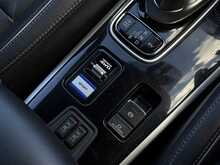 Mitsubishi Outlander 2.4h TwinMotor 13.8kWh Exceed SUV 5dr Petrol Plug-in Hybrid CVT 4WD Euro 6 (s/s) (224 ps) - U2058