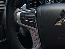 Mitsubishi Outlander 2.4h TwinMotor 13.8kWh Exceed SUV 5dr Petrol Plug-in Hybrid CVT 4WD Euro 6 (s/s) (224 ps) - U2058