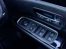 Mitsubishi Outlander 2.4h TwinMotor 13.8kWh Exceed SUV 5dr Petrol Plug-in Hybrid CVT 4WD Euro 6 (s/s) (224 ps) - U2058