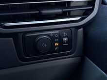 Ford Transit Custom 2.0 300 EcoBlue Limited Panel Van 5dr Diesel Manual L2 H1 Euro 6 (s/s) (136 ps) - U2068