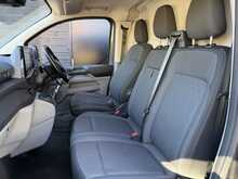 Ford Transit Custom 2.0 300 EcoBlue Limited Panel Van 5dr Diesel Manual L2 H1 Euro 6 (s/s) (136 ps) - U2068