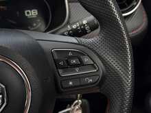 MG MG ZS 1.5 VTi-TECH Exclusive SUV 5dr Petrol Manual Euro 6 (s/s) (106 ps) - U2071