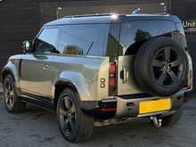 Land Rover Defender 90 3.0 D350 MHEV X-Dynamic HSE SUV 3dr Diesel Auto 4WD Euro 6 (s/s) (350 ps) - U2072