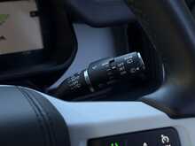 Land Rover Defender 90 3.0 D350 MHEV X-Dynamic HSE SUV 3dr Diesel Auto 4WD Euro 6 (s/s) (350 ps) - U2072