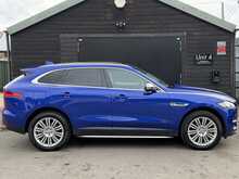 Jaguar F-PACE 2.0 P250i Portfolio SUV 5dr Petrol Auto AWD Euro 6 (s/s) (250 ps) - U2074