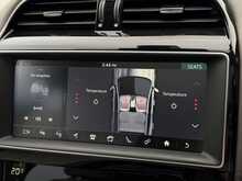 Jaguar F-PACE 2.0 P250i Portfolio SUV 5dr Petrol Auto AWD Euro 6 (s/s) (250 ps) - U2074