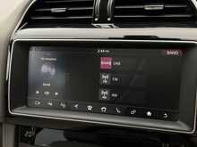 Jaguar F-PACE 2.0 P250i Portfolio SUV 5dr Petrol Auto AWD Euro 6 (s/s) (250 ps) - U2074