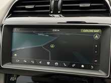Jaguar F-PACE 2.0 P250i Portfolio SUV 5dr Petrol Auto AWD Euro 6 (s/s) (250 ps) - U2074