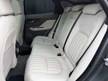 Jaguar F-PACE 2.0 P250i Portfolio SUV 5dr Petrol Auto AWD Euro 6 (s/s) (250 ps) - U2074