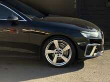 Audi A4 Avant 2.0 TFSI 35 S line Estate 5dr Petrol S Tronic Euro 6 (s/s) (150 ps) - U2076