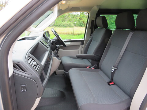 2.0 BiTDI 204 PS T32 BlueMotion Tech Highline Crew Van Double Cab 5dr Diesel DSG FWD LWB Euro 6 (s/s) (204 ps)