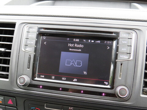 2.0 BiTDI 204 PS T32 BlueMotion Tech Highline Crew Van Double Cab 5dr Diesel DSG FWD LWB Euro 6 (s/s) (204 ps)