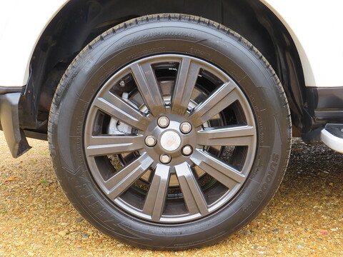 3.0 SD V6 SE SUV 5dr Diesel Auto 4WD Euro 6 (s/s) (256 bhp)