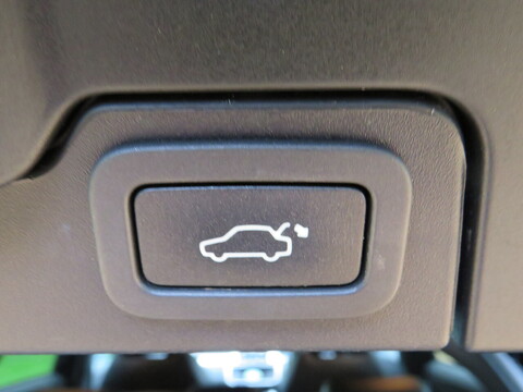 2.0 TD4 HSE Dynamic SUV 5dr Diesel Auto 4WD Euro 6 (s/s) (180 ps)
