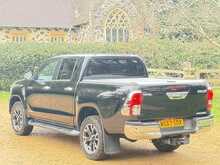 Toyota Hilux D-4D Invincible X
