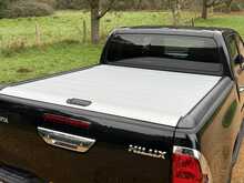 Toyota Hilux D-4D Invincible X