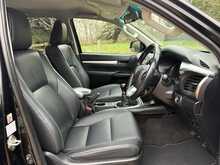 Toyota Hilux D-4D Invincible X