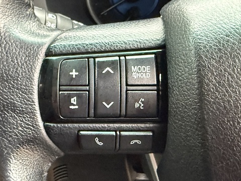 2.4 D-4D Invincible X Pickup Double Cab 4dr Diesel Manual 4WD Euro 6 (s/s) (TSS, 3.5t) (150 ps)