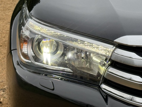 2.4 D-4D Invincible X Pickup Double Cab 4dr Diesel Manual 4WD Euro 6 (s/s) (TSS, 3.5t) (150 ps)