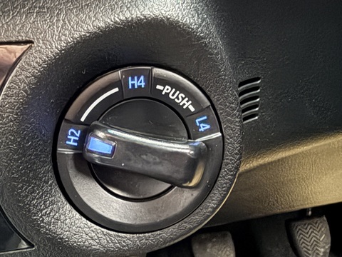 2.4 D-4D Invincible X Pickup Double Cab 4dr Diesel Manual 4WD Euro 6 (s/s) (TSS, 3.5t) (150 ps)