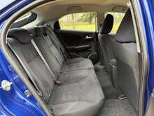 Honda Civic i-VTEC SE