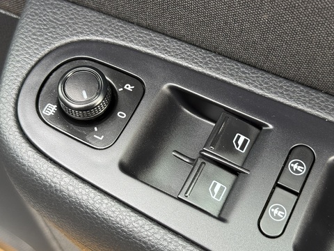 2.0 TDI SE MPV 5dr Diesel Manual Euro 6 (s/s) (150 ps)