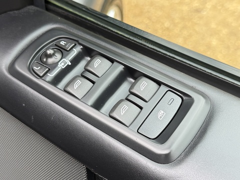 3.0 SD V6 Landmark SUV 5dr Diesel Auto 4WD Euro 6 (s/s) (256 bhp)