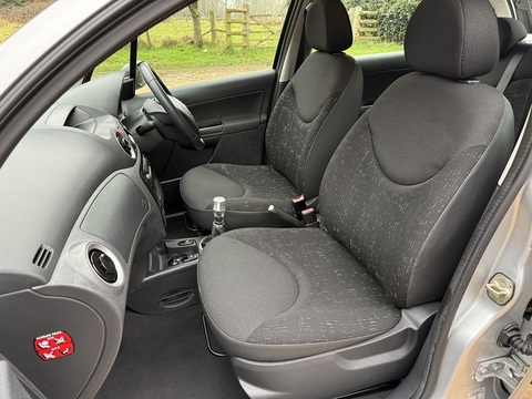 1.4 HDi Cool Hatchback 5dr Diesel Manual (115 g/km, 67 bhp)