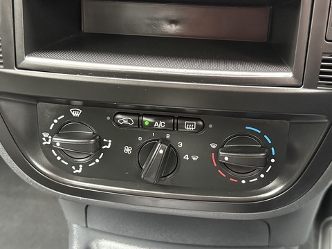 1.4 HDi Cool Hatchback 5dr Diesel Manual (115 g/km, 67 bhp)