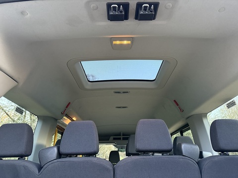 2.2 TDCi 350 HDT Minibus 4dr Diesel Manual L2 H2 (196 g/km, 123 bhp)