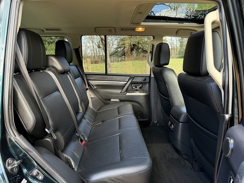 3.2 DI-DC SG3 SUV 5dr Diesel Auto 4WD Euro 6 LWB (187 ps)