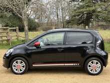 Volkswagen up! up! beats