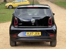 Volkswagen up! up! beats