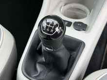 Volkswagen up! up! beats