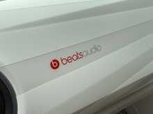 Volkswagen up! up! beats