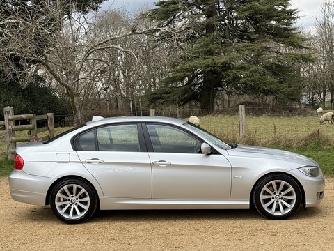 2.0 320d SE Saloon 4dr Diesel Steptronic Euro 5 (177 ps)