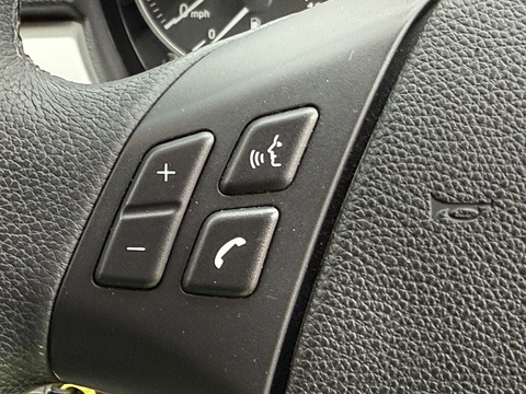 2.0 320d SE Saloon 4dr Diesel Steptronic Euro 5 (177 ps)