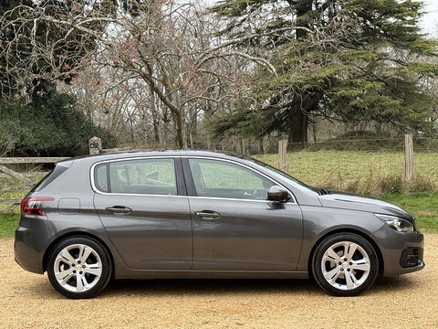 1.2 PureTech GPF Allure Hatchback 5dr Petrol Manual Euro 6 (s/s) (130 ps)